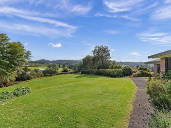 Your stunning lifestyle retreat awaits you