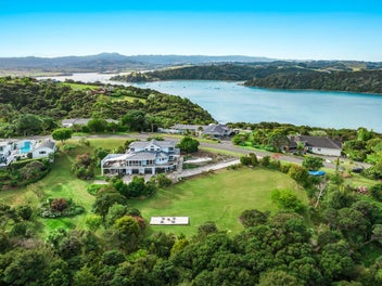 Matakana living - Potential on Puriri Place
