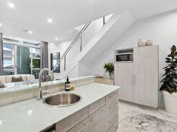 Penthouse Gem | Listed BCorp Covered!