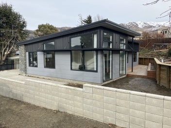 Image 1 of 18