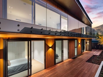 Effortless luxury with lake views