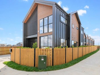 Modern Elegance & Craftmanship in Karaka