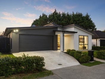 Comfortable, easy-care living in Paerata Rise.