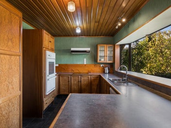 A Hidden Gem - Dream, Build or Embrace the Space!