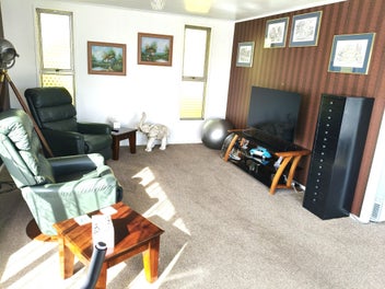 Refurbished, Easycare, Sunny at Weston