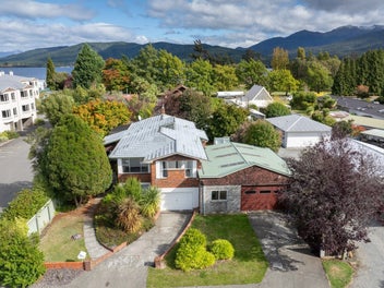 Substantial Home in the Town Centre