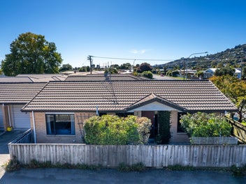 Renovated Townhouse in a Great Location