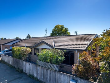 Renovated Townhouse in a Great Location
