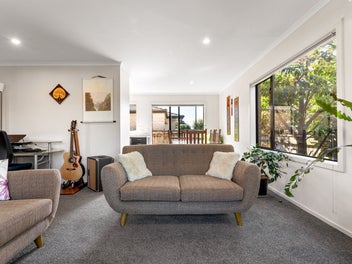 Renovated Townhouse in a Great Location