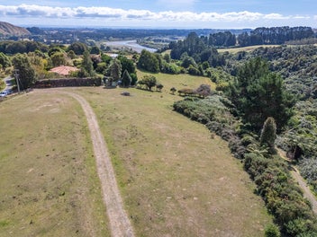 Kaitawa Native Forest Retreat