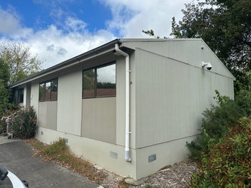 Relocatable office building or convert into a home