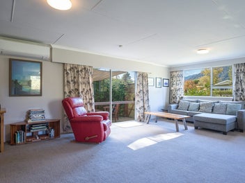 Rural Charm, Real Opportunity – Move In or...