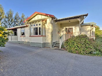 Country Charm Meets Modern Comfort