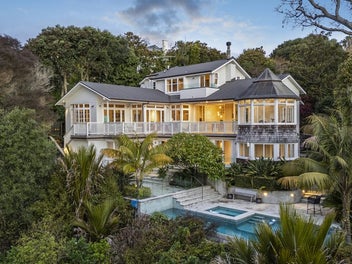 Prestigious Parkside Estate