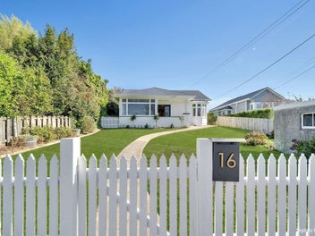 Charming Renovated Character Home in South Hill!