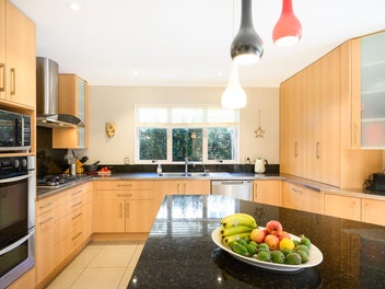 Executive Central Family Living