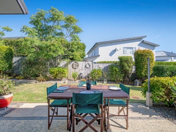 Spacious family and retirement living
