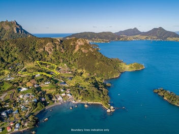 Exclusive Living - Lort Point Lane