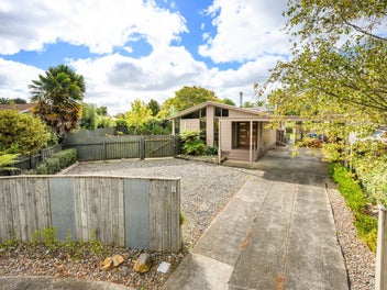 Immaculate home – move in ready
