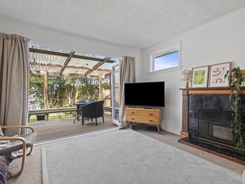 Enticing Home & Income Opportunity