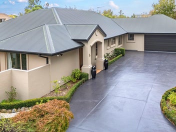 Impressive Residence, Not to be Missed