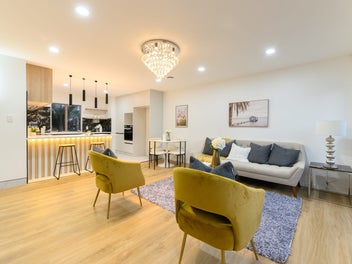 Freehold, No Body Corp & Renovated