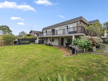 RENOVATE & REAP!Brick&Tile,LAST WEEK of OPEN HOMES