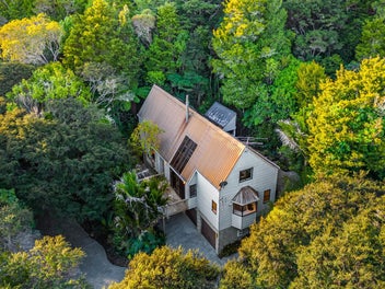 RENOVATE OR PARTIAL REBUILD - A STUNNING PROJECT!
