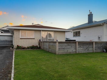 BEST OFFER OVER $440,000