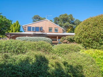 BEAUTIFUL RIVER BANK PROPERTY