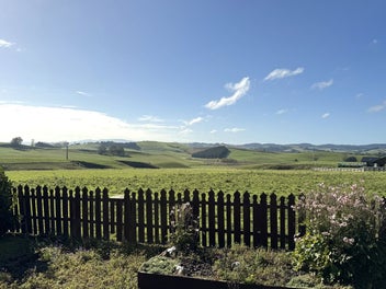 Private Family Living with Rural Outlook