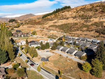 Large Cardrona Section - Alpine Lifestyle Awaits