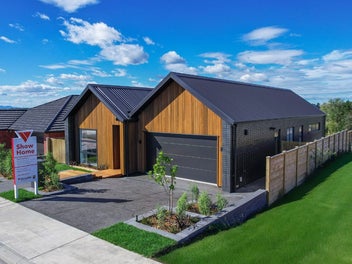 Modern 3-Bedroom Family Home for sale in Peacocke