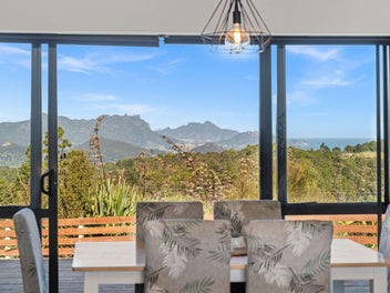 A Private Sanctuary With Expansive Coastal Views