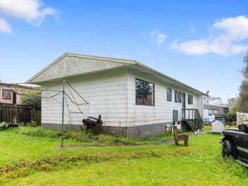 Deceased Estate – Do Up with Potential