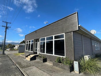 Image 1 of 18