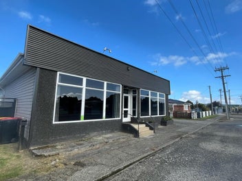 HUGE PRICE REDUCTION!! MUST SELL!! 270m2 Home!
