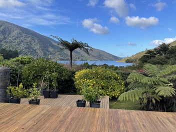 Image 1 of 21