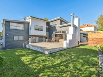 Epsom Luxury Masterpiece - DGZ