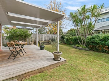 Easy Care Living in the Heart of Ellerslie