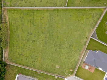 Build Big On The Edge Of Amberley