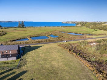 Premium Weiti Bay Section – 1,638m² of...