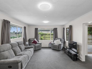 Easy-Care Living - Great Location!