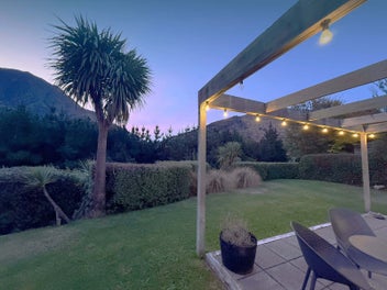 Arthurs Point Ridgeline lifestyle retreat.