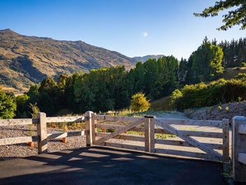 Dalefield Deal–Premium Landholding, Priced...