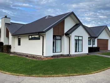 Image 1 of 21