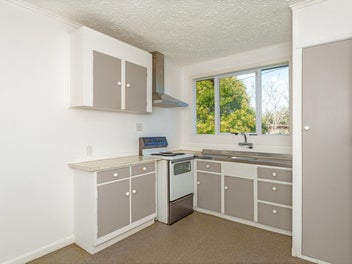 An investor must see - Multiple dwellings