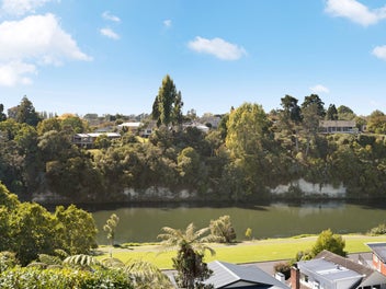Riverview Easy-care Living