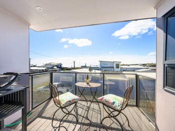 Coastal living, modern comfort