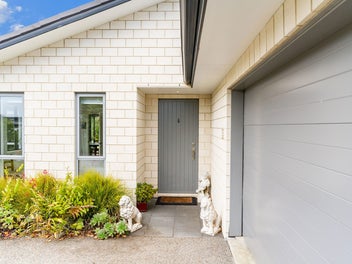 Private Oasis, Motivated Seller,